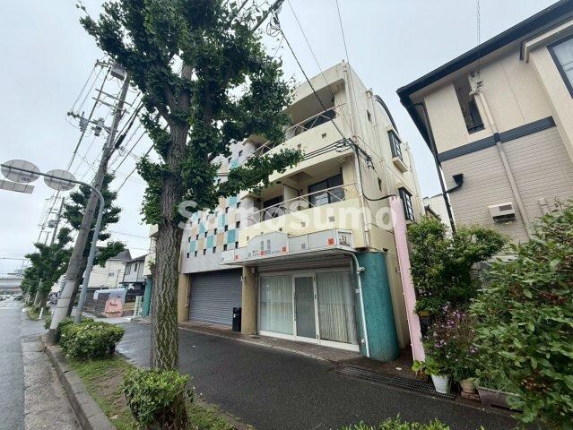 物件外観写真1　(おしゃれな外観です)