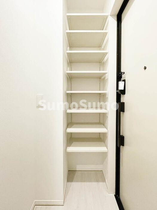 物件内観写真14　(こまごまとしたものを収納できそうですね)