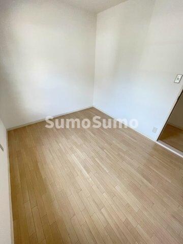 物件内観写真6　(落ち着いて過ごせるお部屋なので、寝室にいかがでしょうか)