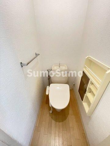 物件内観写真9　(コンパクトで使いやすいトイレです)