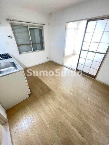 物件内観写真16　(ゆったり過ごせるリビングです)