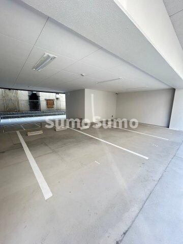 物件外観写真2　(駐車場です)