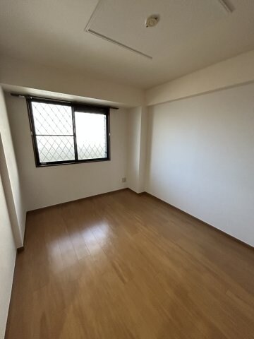 物件内観写真12　(落ち着いて過ごせるお部屋なので、寝室にいかがでしょうか)