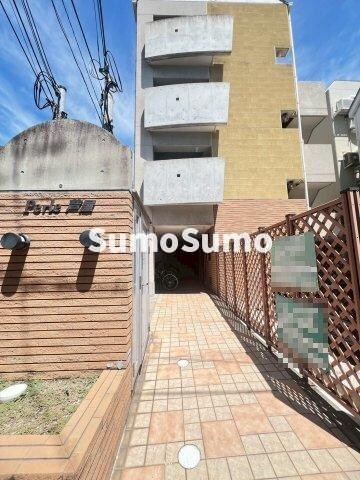 物件外観写真2　(毎日通るエントランスはこのようになっています)