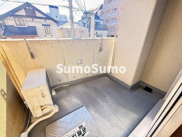 物件内観写真19　(お洗濯にも便利なバルコニー付き)