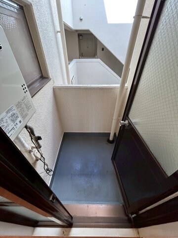 物件内観写真18　(広々としたバルコニーです)