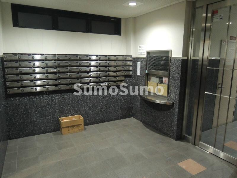 物件外観写真3　(建物の内部です)