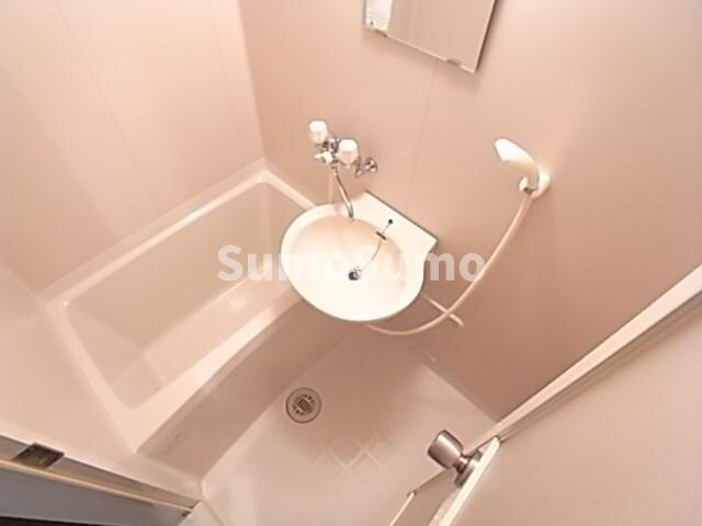 物件内観写真10　(ゆったり過ごせるお風呂です)