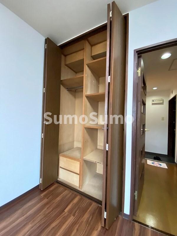 物件内観写真11　(専用の収納スペースです)