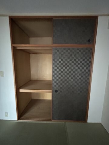 物件内観写真21　(収納スペース豊富です)