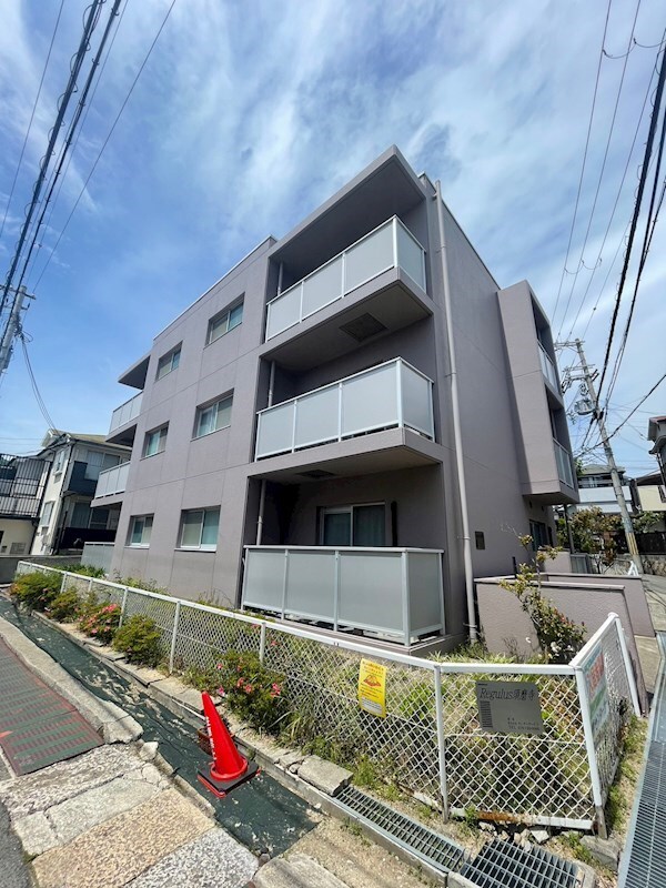 外観(落ち着いた雰囲気の外観です)