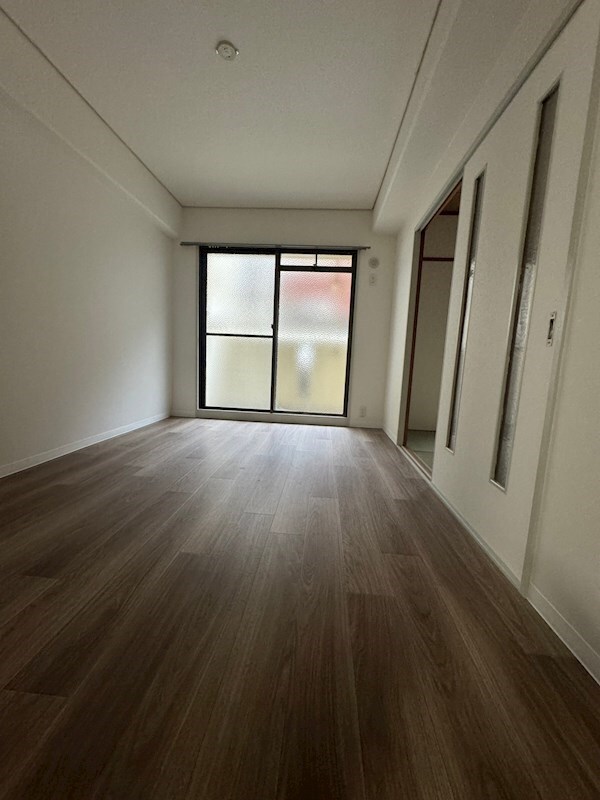 物件内観写真17　(ゆったり過ごせるリビングです)