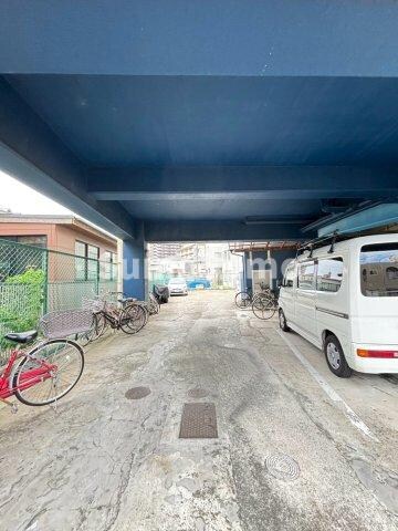 物件外観写真2　(駐車場完備です)