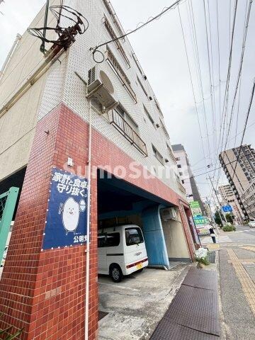 物件外観写真3　(外観は落ち着いています)