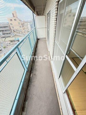 物件内観写真14　(暖かな日差しのふりそそぐバルコニー)