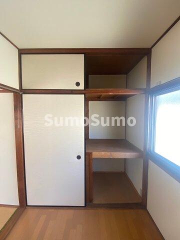 物件内観写真22　(たっぷりとした収納スペースです)