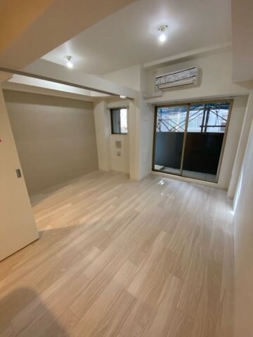 物件内観写真13　(ゆったり過ごせるリビングです)