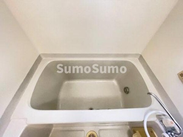 浴室(きれいなお風呂です)