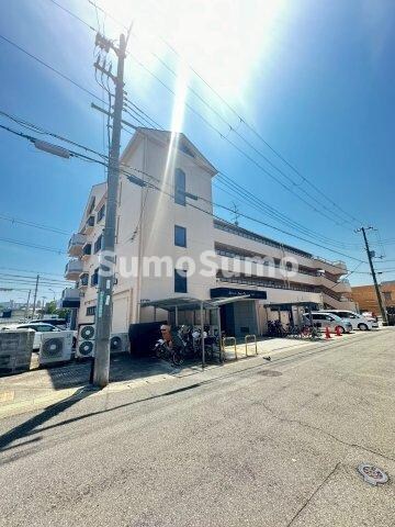 物件外観写真1　(外はこのようになっています)