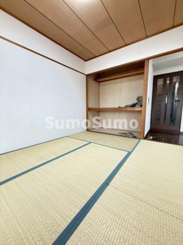 和室(和室があると、家にあたたかい雰囲気が生まれます)