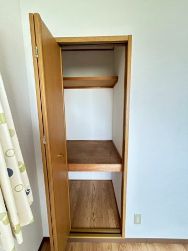収納(たっぷりとした収納スペースです)