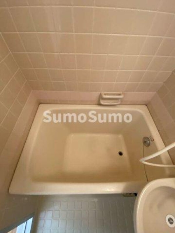 浴室(日々の疲れを癒すお風呂付です)