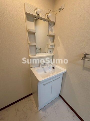 物件内観写真10　(スペースが確保できる洗面所です)