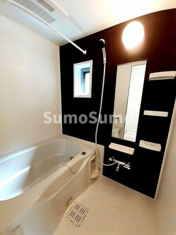 浴室(お風呂で日々の疲れを落としましょう)