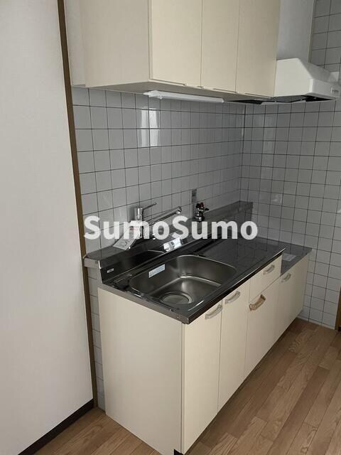 物件内観写真3　(お料理しやすいキッチンです)