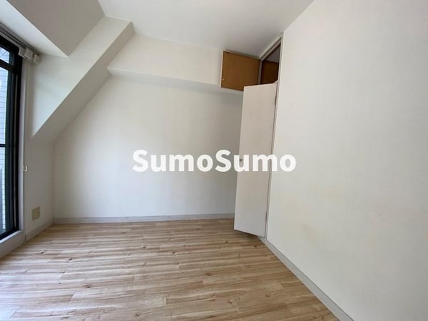 寝室(ゆとりの広さです)