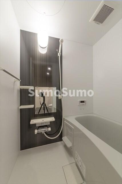 物件内観写真7　(コンパクトで使いやすいお風呂です)