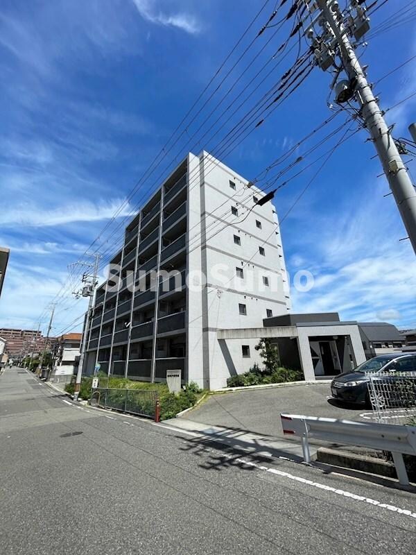 物件外観写真3　(外観もきれいです)