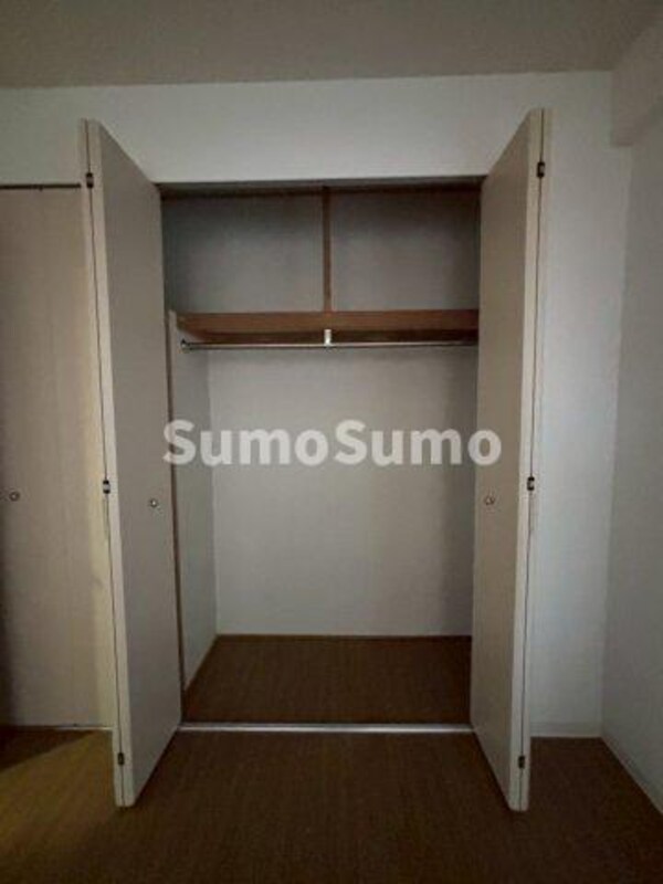 収納(たっぷりとした収納スペースです)