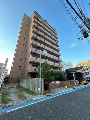 物件外観写真1　(おしゃれな外観です)