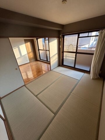 物件内観写真27　(趣のある和室です)