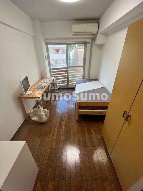 物件内観写真10　(ゆったり過ごせる居間です)