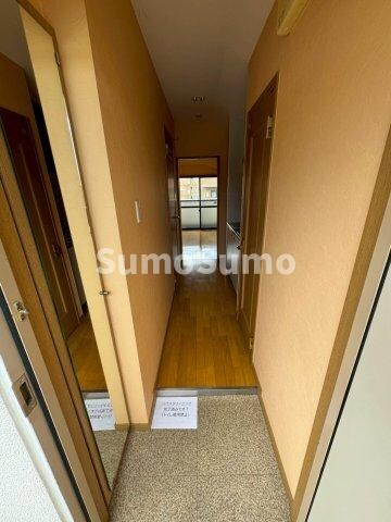 物件内観写真3　(毎日通る玄関はこちらです)