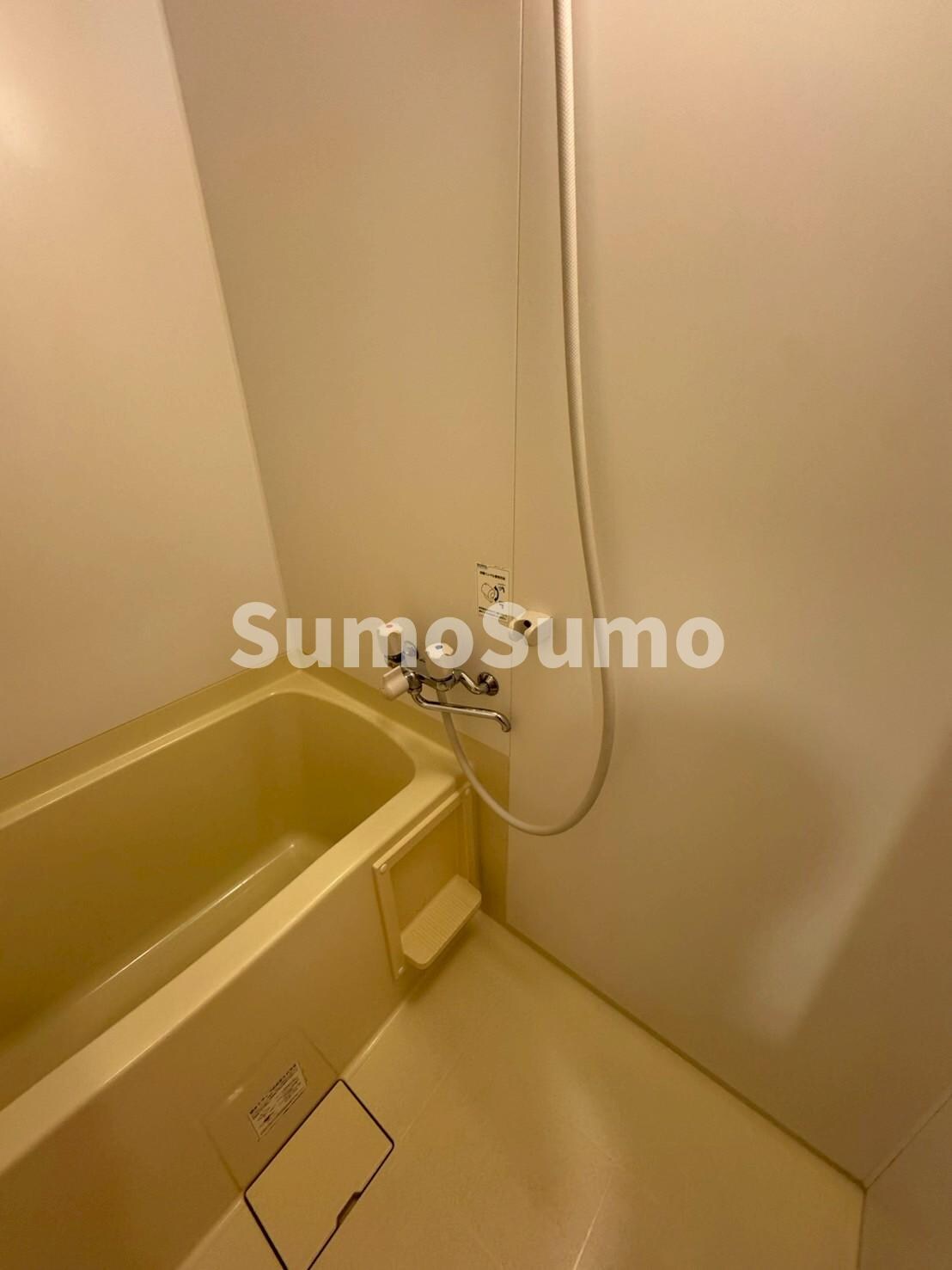 物件内観写真15　(コンパクトで使いやすいお風呂です)