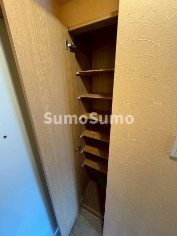 物件内観写真18　(収納スペース豊富です)