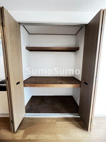 物件内観写真12　(収納があります)