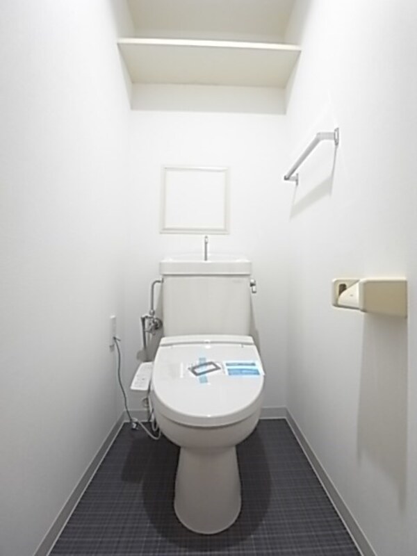 トイレ(コンパクトで使いやすいトイレです)