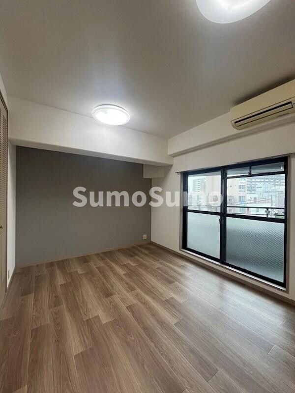 物件内観写真4　(使いやすい居間です)