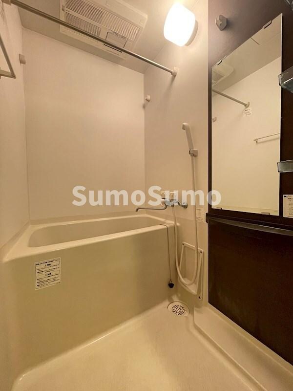 物件内観写真6　(コンパクトで使いやすいお風呂です)