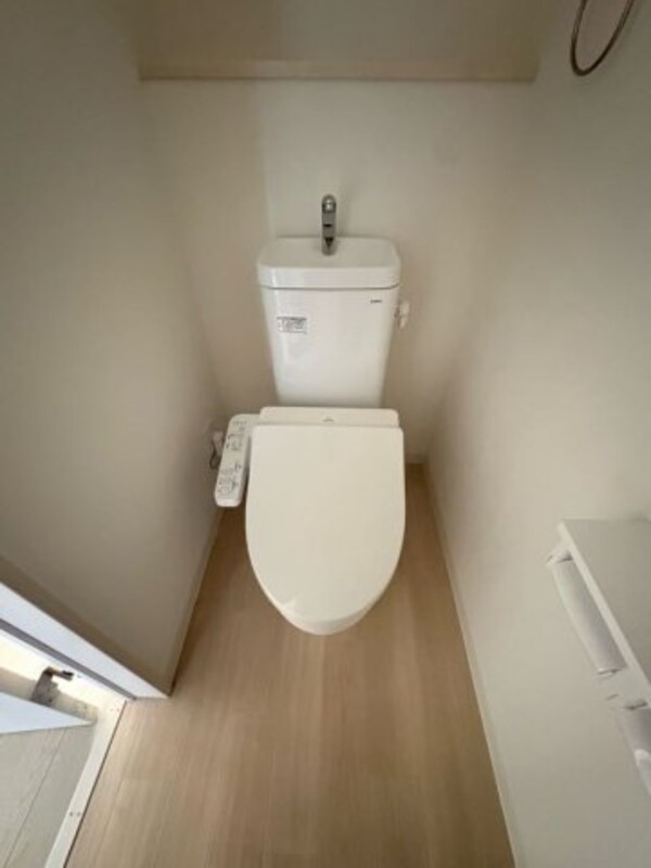 トイレ(コンパクトで使いやすいトイレです)