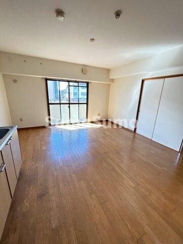 物件内観写真4　(使いやすいリビングです)