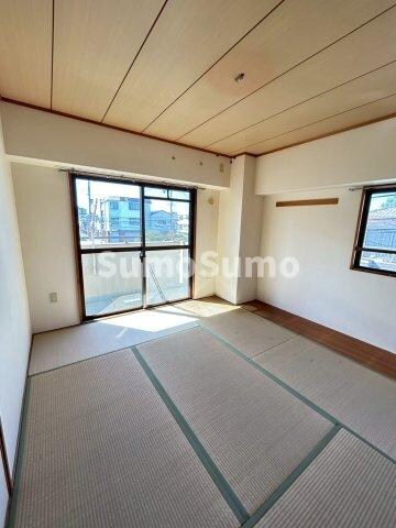 物件内観写真5　(ゆったりとくつろげる和室です)