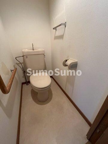 物件内観写真10　(コンパクトで使いやすいトイレです)