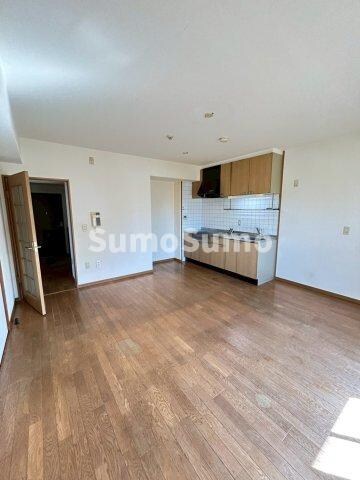 物件内観写真19　(おしゃれなリビングです)