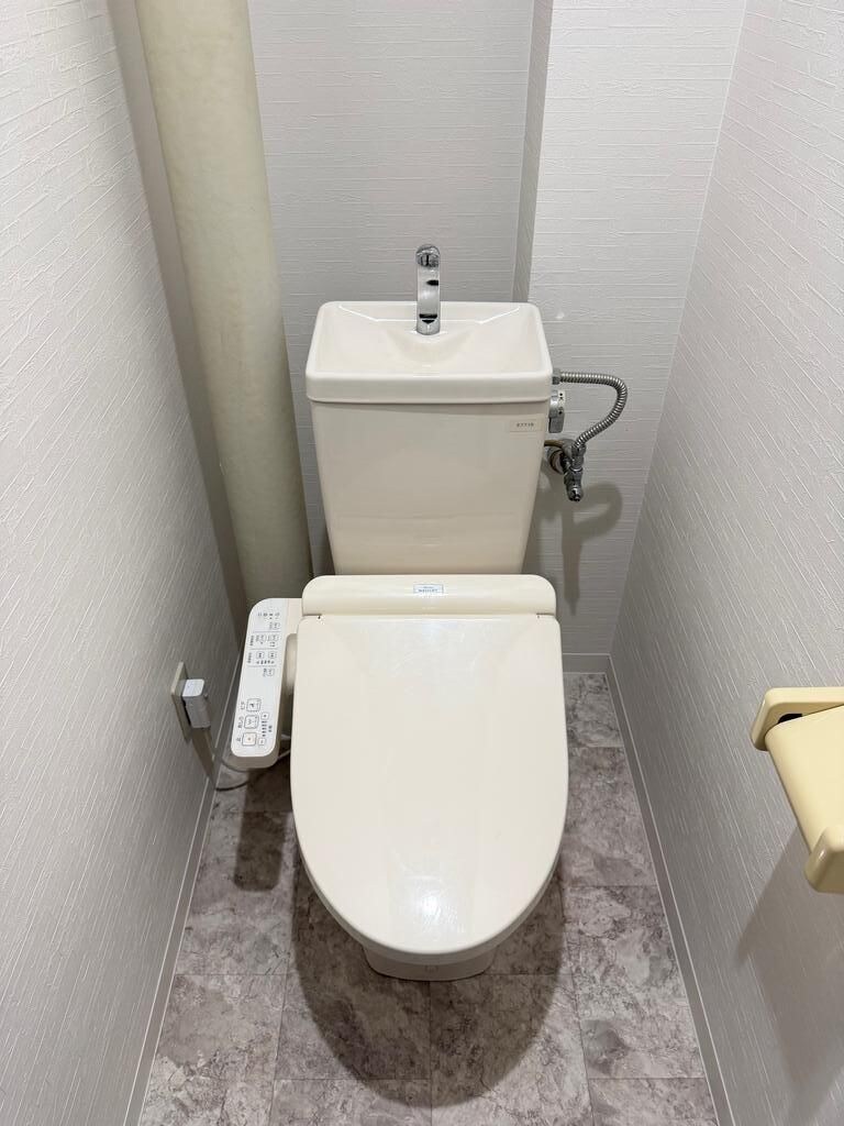 物件内観写真5　(トイレも気になるポイント)