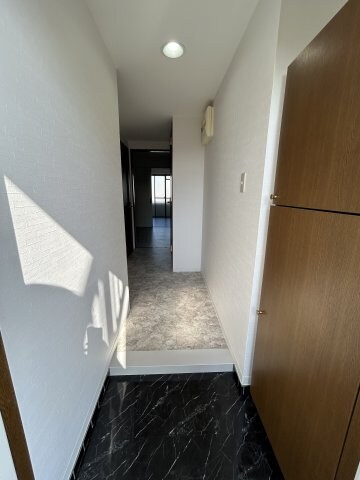 物件内観写真13　(毎日通る玄関はこちらです)